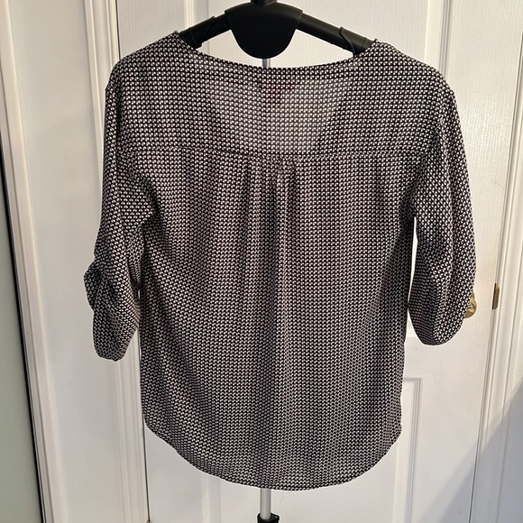 Joe Fresh blouse grey and black small - Picture 4 of 5